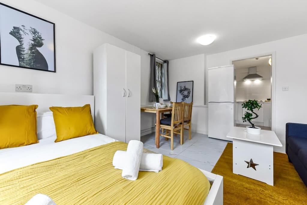 Deluxe Studio Near Camden Town ลอนดอน ภายนอก รูปภาพ
