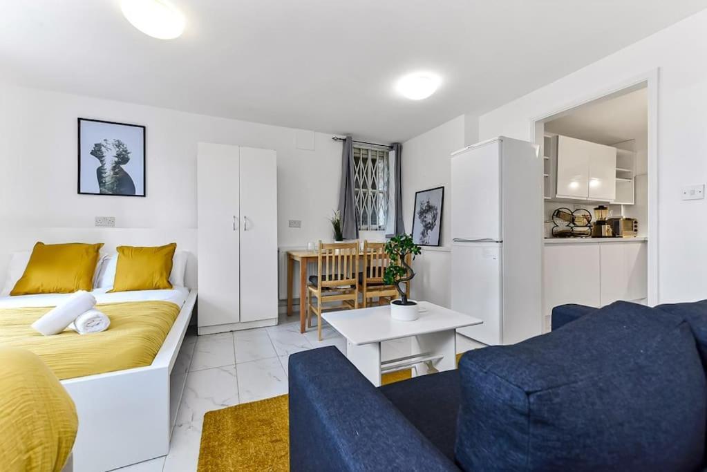 Deluxe Studio Near Camden Town ลอนดอน ภายนอก รูปภาพ